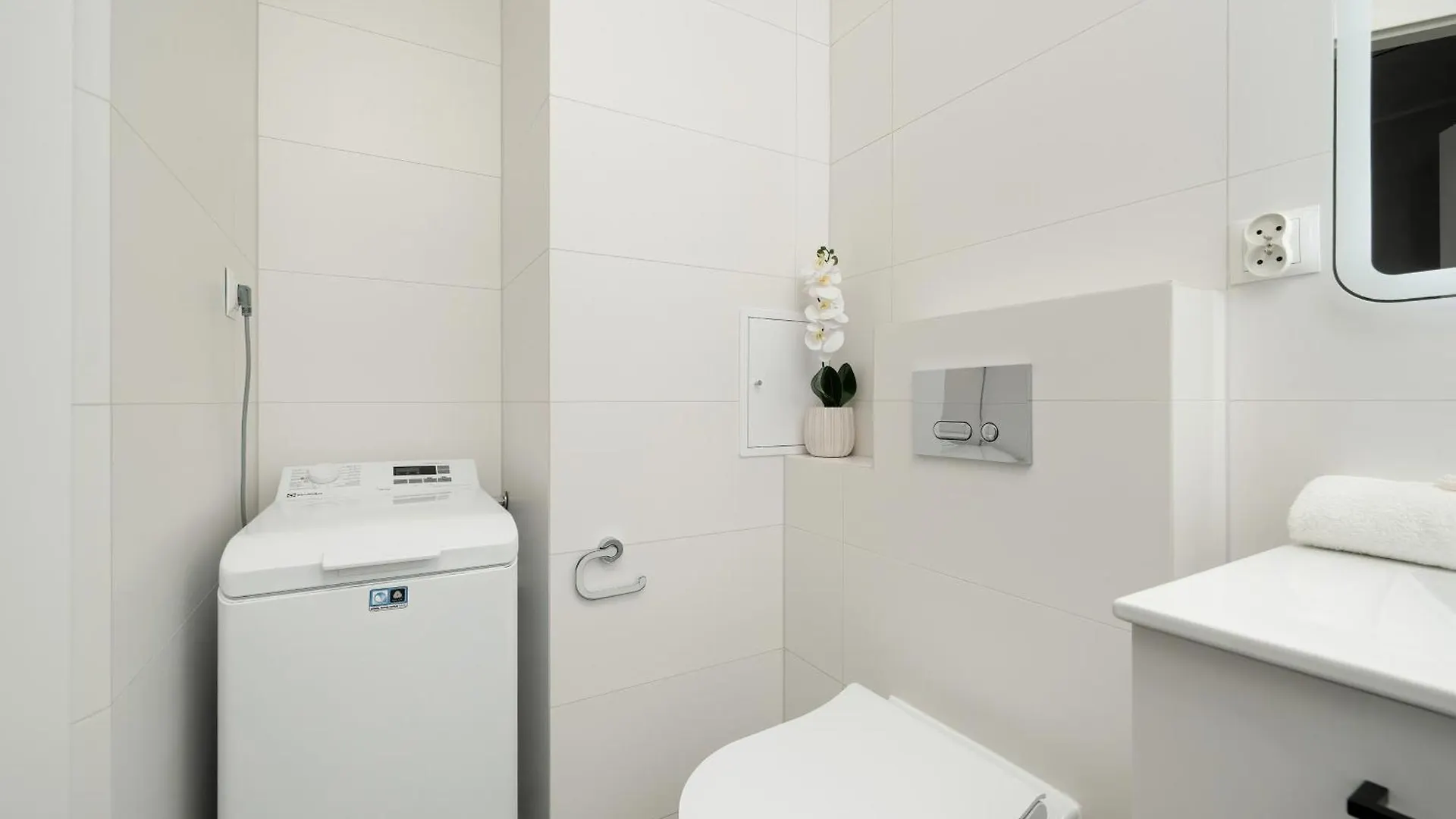 Apartments Wroclaw Jedności Narodowej by Renters 0*,